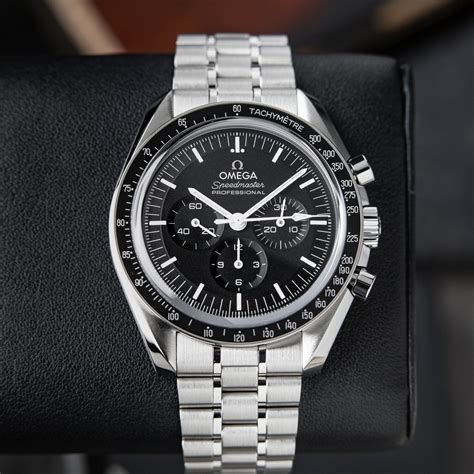 jam tangan omega speedmaster professional automatic|Speedmaster chronograph.